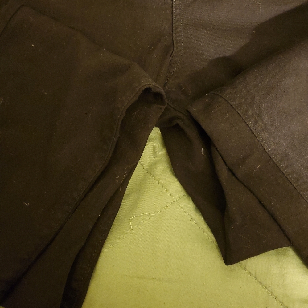 Black Jean - Picture 3 of 4